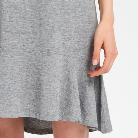 Šaty s volánom, xs