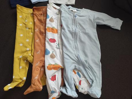 Balík oblečenia pre bábätko, 56
