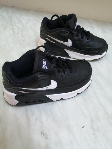 Botasky znackove  čiernobieke vel. 27, nike,27