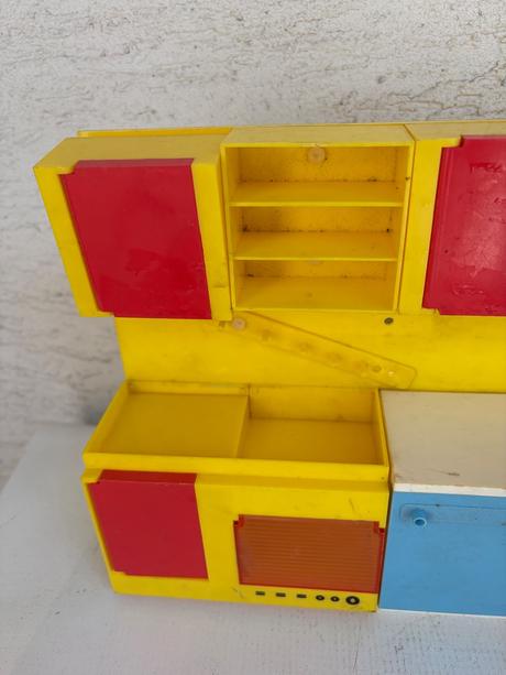 Stary detsky kredenc hracka vintage socialisticka, 