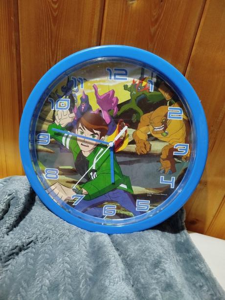 Ben10 hodiny na stenu,