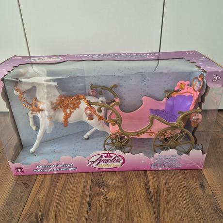 Koč pre barbie,