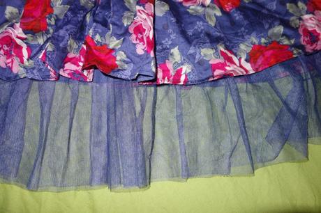 Kvietkovane satocky monsoon, monsoon,110