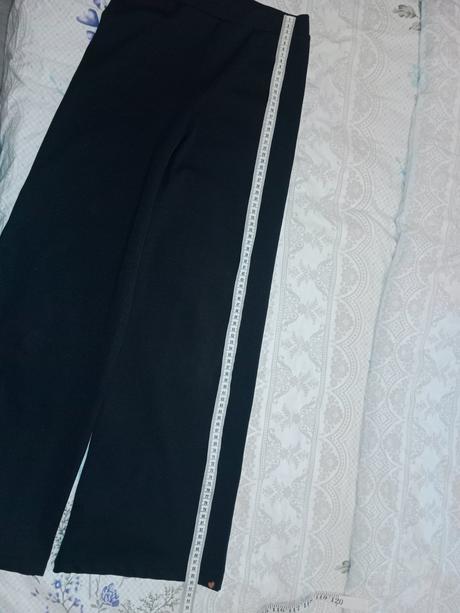 Legíny/nohavice, 152