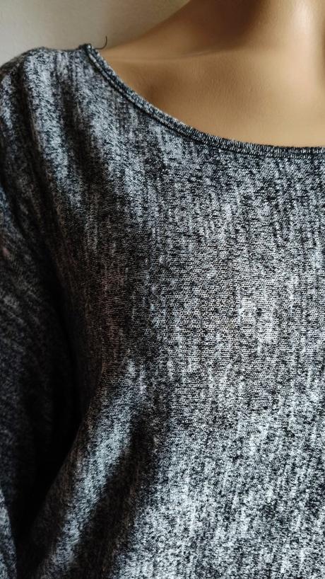 Predĺžené šedé tričko,