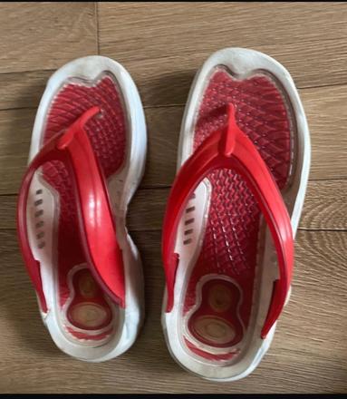 Cervene slapky rider, 37