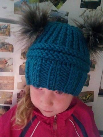 Čiapočka s 2 brmbolcami, 74 - 158