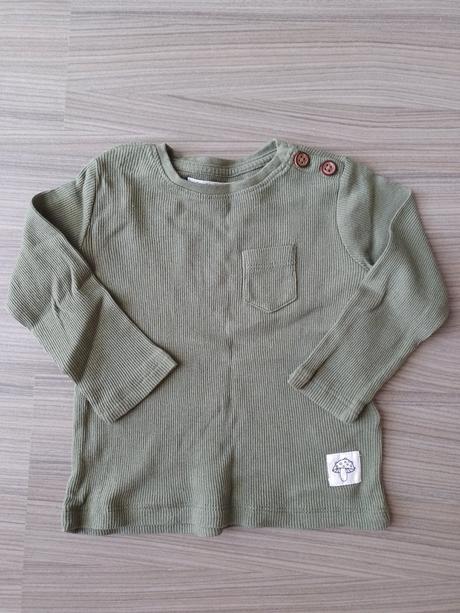 Khaki vrúbkované tričko 74, sinsay,74