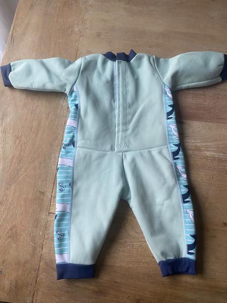 Oberal na plávanie, splash about,m