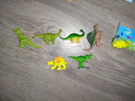 Figúrky z jogurtov, 