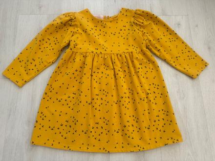 Prekrásne balónové šaty, 116