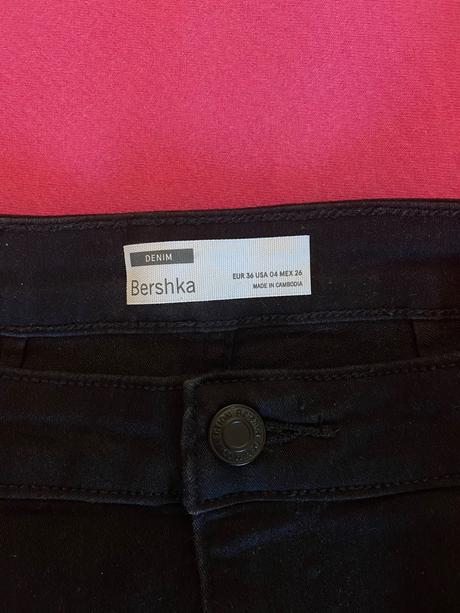 Bershka cierne sortky, bershka,36