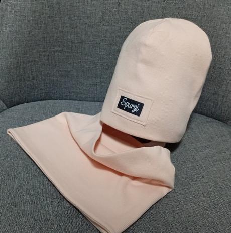 Čiapka a nákrčník, 116