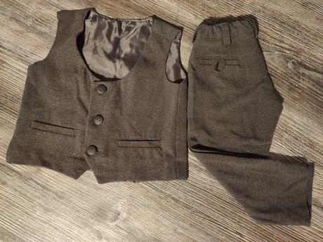 Elegantný komplet nohavice vesta, 98