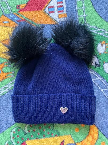 Rozkošná - top stav, 110