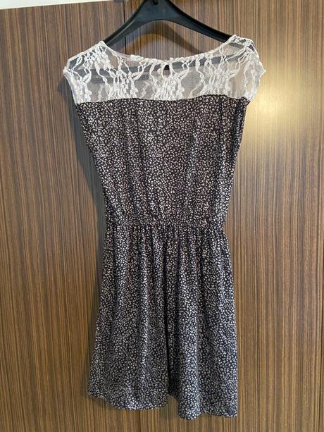 Krátke letné šaty (s), s