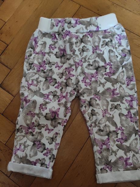 Dievčenské nohavice s motýlikmi, 74