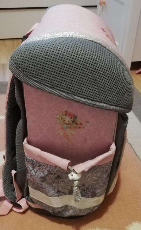 Školská taška,