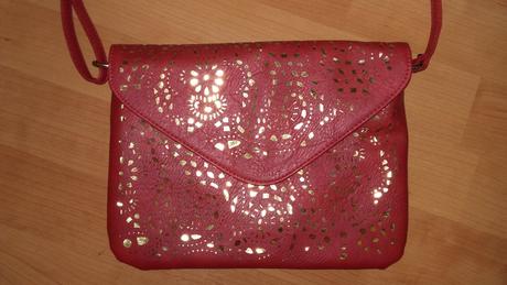 Červeno - zlatá kabelka v top stave,