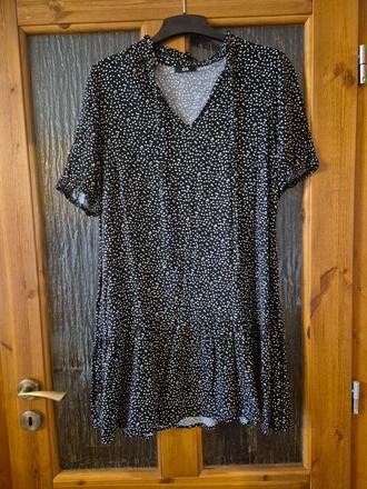 Čierne šaty s jemnými bodkami 42, c&a,42