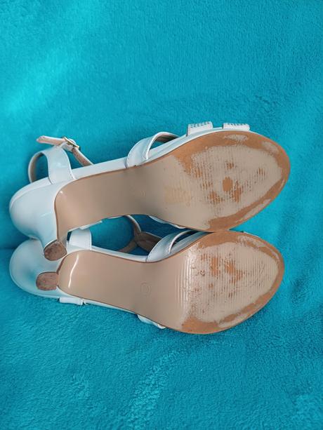 Svadobné sandále so striebornými kamienkami 39, 39