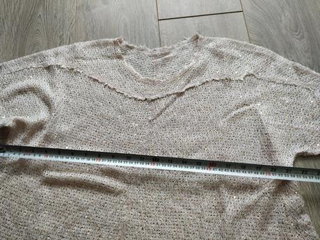 Elegantný oversize svetrík, 