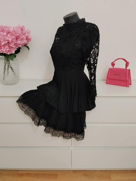 Zara - exkluzívne čierne čipkované šaty, zara,s