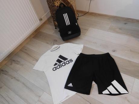Adidas tričko, kraťasi, ruksak,, m