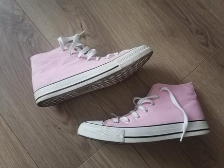 Členkové tenisky, 40