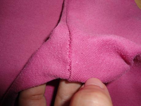 Dievcenske ruzove tricko, 134