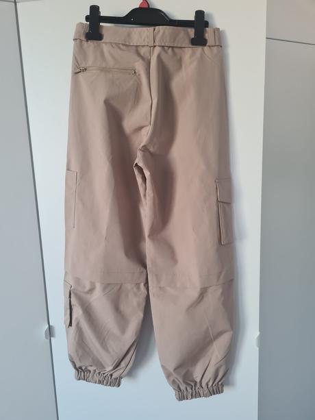 Tenke kapsace, reserved,152