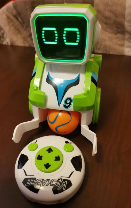 Kickabot silverlit futbalista, 