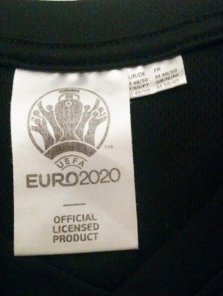 Športové čierne tričko, motív, nápis, uefa, m, m