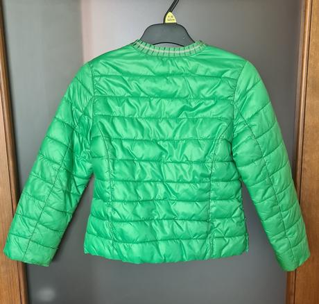 Zelena bunda dievcenska, benetton,122