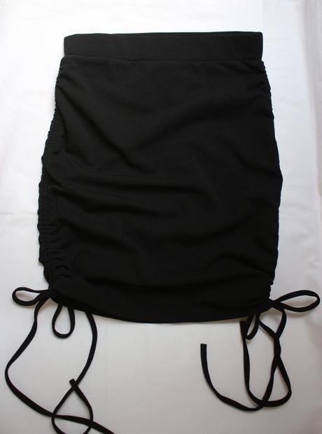 Nariasená sukňa, xs