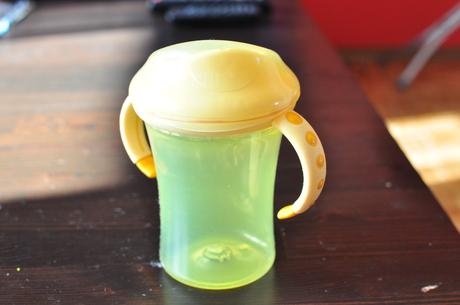 Pohár s uškami nuk easy learning, 