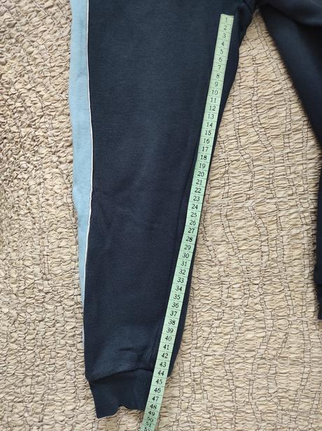Predám chlapč. teplákové nohavice veľk. 122, h&m,122