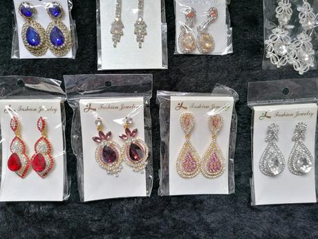 Retiazka,hodinky, náramky,náušnice,šperky, 