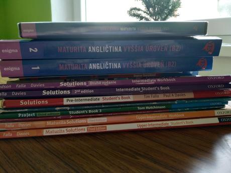 Učebnice na angličtinu yes, solution, project a in,