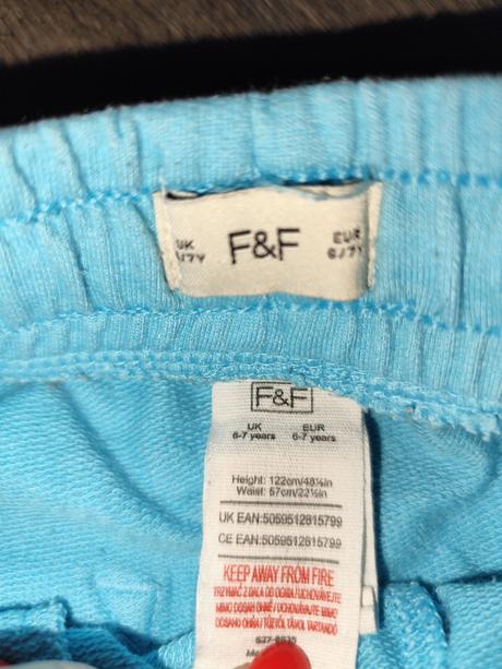 2x kraťasy, f&f,122