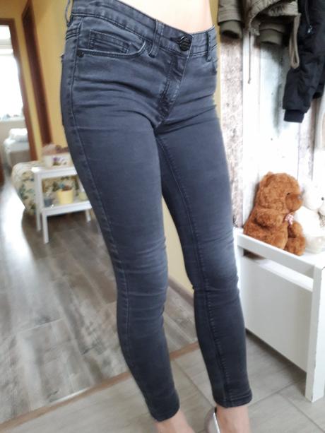 Dievčenské tmavé rifle, next,110