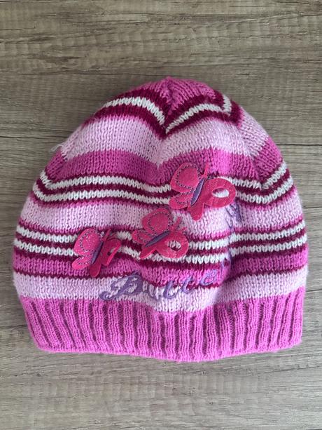 Dievčenská čiapka, <50