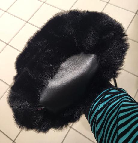 Kožušinková kabelka - čierna, 