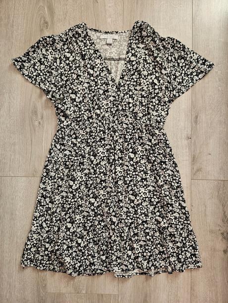 Letné kvietkované šaty v výstrih amisu 40, amisu,40