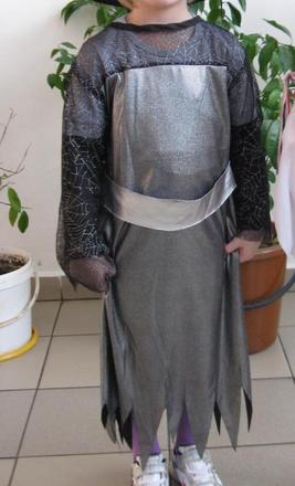 Karnevalový kostým čarodejnica / pre 3-6 ročné,