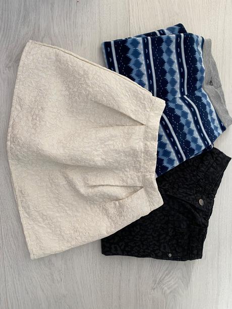 Balík oblečenia, 122–134