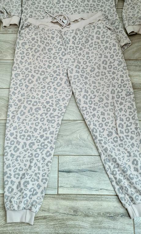 Tepláková súprava, 46