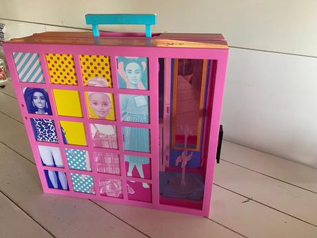 Barbie satnik dračik, 