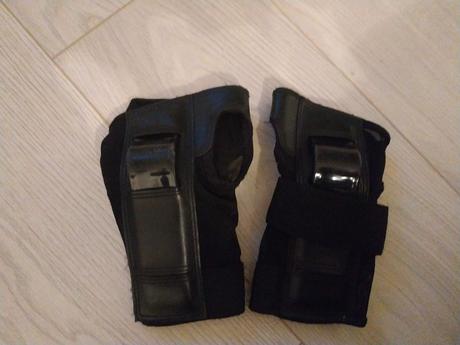 Chrániče na zápästia - kolieskové korčule, rollerblade