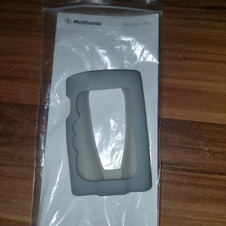 Silikonové puzdro a spona/klip na pumpu medtronic,